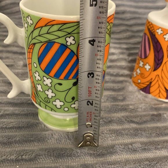 Colorful Butterfly Mugs Set of 4, no chips or cracks. - Picture 7 of 7